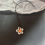 DAIIIBABYYY  -  Delicate Flower Charm Necklace Hollow Flower Pendant Necklace with Adjustable Knot Resin Material Perfect for Wedding Dropship