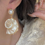 Daiiibabyyy  New Ocean Style Pearl Conch Earrings Women's Beach Vacation Crab Shell Asymmetry Earrings Elegant Unique Jewelry Accessories