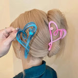 Daiiibabyyy Vintage Punk Y2k Sweet Pink Hair Claw Irregular Heart Hair Clip Metal Claw Clip for Women Girl Trend Korean Hair Accessories