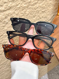Daiiibabyyy  3Pcs Trendy Cat-Eye Frame Sunglasses Set Fashion Accessories/Metal Stud Design Satisfies Daily Styling Replacement Needs