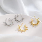 Daiiibabyyy Vintage Sunflower Round Hoop Earrings for Women Minimalist Exaggerate C-Shaped Metal Style Kpop Y2K Accessories Fashion Jewelry