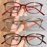 Daiiibabyyy  Fashionable and Classic Reading Glasses with Super Light Anti Blue Light, Retro Men's and Women's High-definition Glasses