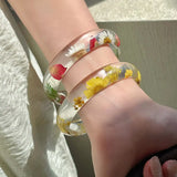 Daiiibabyyy  Bohemian Acrylic Bangle Resin Dried Daisy Natural Dried Flower Bracelet Wide Europe American Style Big Cuff Bangle Women