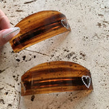 Daiiibabyyy  French Retro Amber Light Luxury Heart-shaped Hair Clip High-end Feeling Vinegar Clip Sweet Cool Style Hair Accessory