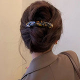 Daiiibabyyy  Fashion Elliptical Leopard Print Hair Clip PVC Arc Spring Clip Grab Clip Headwear Large Hairpin Girl