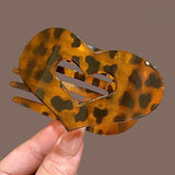Daiiibabyyy  Korean Acetic Oval Flat Hair Clips for Women Elegant Leopard Matte Curved Round Hair Claw Clip Barrettes Hair Accessories