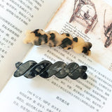 DAIIIBABYYY  -  Korean Retro 9CM Twist Wave Spring Clip Hairpins Simple Acetic Acid Top Clip Hair Clip Hair Accessories For Woman Girls