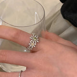 Daiiibabyyy  Shiny Rhinestone Daisy Opening Ring Women's Daily Exquisite Flower Finger Ring Holiday Party Fashion Jewelry