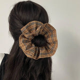 Daiiibabyyy  1PC Retro Classic Brown Plaid Slim Waist Scrunchie, Fashionable Daily Commute Hair Accessory for Bun Hairstyles