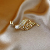 Fashion Exquisite Rhinestone Tree Leaves Brooches For Women Vintage Crystal Plant Brooch Elegant Clothing Pins Party Jewelry