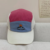 DAIIIBABYYY  -  Japanese Retro Mountain Peak Embroidery 5-panel Baseball Caps for Men Summer Couple Versatile Fashion Sunscreen Women's Hats