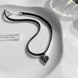 Daiiibabyyy New Classic Gothic Black Leather Choker Torques Heart Pendant Necklaces For Women Elegent Fashion Jewelry Valentine's Gifts