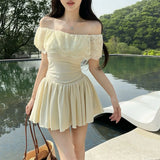 Daiiibabyyy  Ruffled One-length Necklace Spliced A-line Dress with Pleated Waist Design Sweet