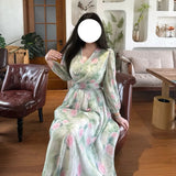 Daiiibabyyy  Gentle and Elegant Green Floral V-neck Lace-up Waist Long-sleeved Dress