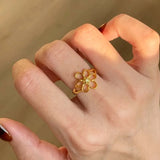 Daiiibabyyy  Fashion Metal Hollow Daisy Flower Open Rings For Women Simple Gold Color Adjustable Finger Rings Jewelry Accessories