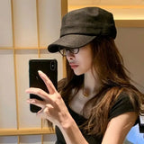 Daiiibabyyy  Retro Cotton-Linen Breathable Flat-Top Hat Vintage-Style Riding Cap Fashionable Duckbill Cap for Women Flatters the Face Shape