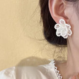 Daiiibabyyy  Zircon Imitation Pearl Flower Earrings New Y2K Sweet High-End Earrings French Camellia Light Luxury Unique Temperament Earrings