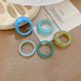 Daiiibabyyy  5-piece retro elegant style wide resin ring set for women, simple and personalized, versatile design, stacked ring set
