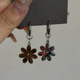 Daiiibabyyy  Simple stainless steel flower hook ear for men