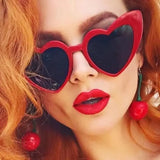 Daiiibabyyy  New Love Women's Sunglasses Fashion Trend Big Face Look Thin Girl Cute Design Sense Peach Heart Sunglasses
