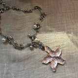 Daiiibabyyy  Y2K Pink Metal Starfish Flower Pendant Necklace for Women Men Luxury Imitation Pearl Beads Choker Clavicle Chain Trendy Jewelry