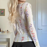 DAIIIBABYYY  -  Fresh and Sweet Plant Print Lightweight Slim Fit T-shirt Salt Series Girl Long Sleeved Round Neck Base Top