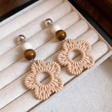 Daiiibabyyy  Bohomian Woven Rattan Hollow Out Flower Drop Earrings for Women Retro Wooden Beads Dangle Earrings Vacation Party Jewelry K