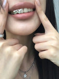 Daiiibabyyy  Hollowed-Out Five-Pointed Star Hip-Hop Style Braces, In A Simple Golden Tone, Are Suitable For Daily Wear By Both Men And Women.