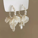 Daiiibabyyy  Trending Texture Imitation Pearl Flower Drop Earrings New Design Fashion Korean Cheap Earring for Woman Party Jewelry Gifts