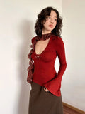 Daiiibabyyy  Retro Spicy Girl Style Niche Instagram High End Lace Patchwork Design Sexy Twisted Hollow Out V-neck Base Shirt