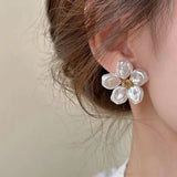 Daiiibabyyy  Korean Sweet Baroque Flat Pearl Flower Stud Earrings Elegant Temperament Floral Earring for Women Wedding Party Fashion Jewelry