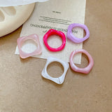 Daiiibabyyy  5-piece retro elegant style wide resin ring set for women, simple and personalized, versatile design, stacked ring set