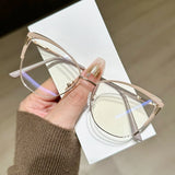 Daiiibabyyy  New Anti Blue Light Glasses for Men and Women, Versatile Glasses with Metal Frames, Fashionable and Ultra Light Flat Lenses