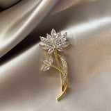 High End Crystal Lotus Flower Brooches For Women Elegant Exquisite Rhinestone Zircon Flowers Plant Brooch Pin Party Jewelry Gift