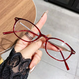 Daiiibabyyy  Fashionable and Classic Reading Glasses with Super Light Anti Blue Light, Retro Men's and Women's High-definition Glasses