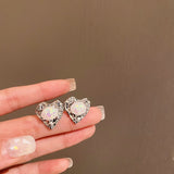 2022 Fashion Irregular Metal Crystal Heart-shaped Stud Earrings for Women Exquisite Korean Earrings Jewelry Anniversary Gifts daiiibabyyy