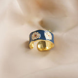 2021 Trendy Korean Style Flower Rings for Women Punk Vintage Plum Blossom Ring Small Daisy Flower Rings Party Couple R daiiibabyyy