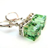 Trendy Silver Color Inlaid with Green Crystal Drop Earring Women Shining Zircon Hook Dangle Earrings Wedding Jewelry daiiibabyyy