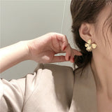 Fashion Matt Metal Flower Stud Earrings Cold Wind Temperament Simple Trendy Statement Earrings for Girls Gift Jewelry daiiibabyyy