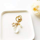 Baroque Vintage Pearl Chain Imitation Shell Flower Piece Small Exquisite Car Key Chain Bag Pendant Porte-clés daiiibabyyy