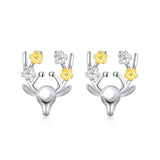 2021 New Fashion Cute Christmas Elk Stud Earrings for Women Temperament Crystal Deer Earrings Girls New Year Party Jewelry Gifts daiiibabyyy