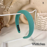 Green~The new olive greenplaid headband is simpleand versatile showing white hair accessories large leather large intestine ring daiiibabyyy