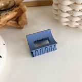 Vintage Klein Blue Hair Clips For Women Simple Geometric Matte Elegant Barrette Crab Hair Claws Hairpins Headwear Hair Accessori daiiibabyyy
