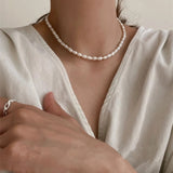 HUANZHI 2022 New Baroque Freshwater Natural Pearl Moonstone Pendant Necklace Geometric Irregular for Women Girls Party Jewelry daiiibabyyy