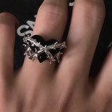 Trendy Hip hop Metal Thorns Heart Cool Girls Index Finger Rings Statement Jewelry For Women Fashion Exaggerate Open Rings Punk daiiibabyyy