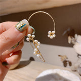 Daiiibabyyy New Shiny Zircon Butterfly Ear Clip Cuff Ear Hanging Earrings for Women Fashion Fine Fake Pierced Clip Earrings Party Jewelry