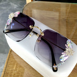 Sunglasses women  new fashon Vinage Sqaure luxury glasses Rimless rhinesotne sunglasses Shades For Women Summer oculos daiiibabyyy