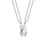 2Pcs Hold Hands Magnetic Couple Necklace Lovers Hand In Hand Pendant Necklace for Women Men Fashion Jewelry Gift 2022 New Trend daiiibabyyy