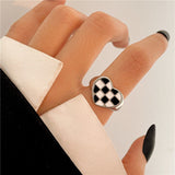 Vintage Checkerboard Finger Rings For Women Girls Punk Heart Black Geometric Metal Ring Party Gifts 2021 Trend Jewelry daiiibabyyy