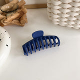 Vintage Klein Blue Hair Clips For Women Simple Geometric Matte Elegant Barrette Crab Hair Claws Hairpins Headwear Hair Accessori daiiibabyyy